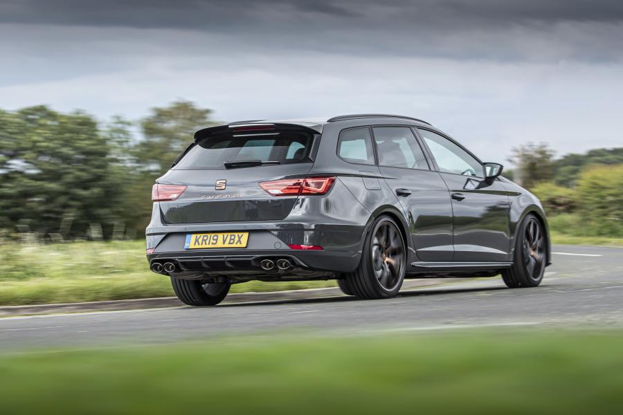  Seat Leon Cupra R ST (5F) 2019 года  (UK) (фото 18 из 40)